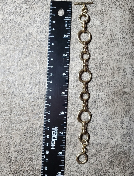 Lia Sophia Ongoing Bracelet Gold Tone 8 inch - Picture 3 of 4